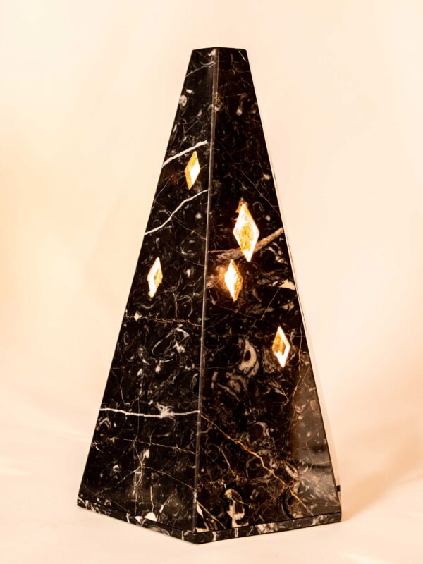 Franza, lampada da tavolo in marmo